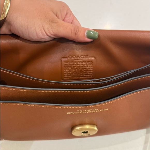 NEW Coach Tabby Shoulder Bag 26 - Brass/Pecan - Picture 6 of 14
